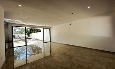 CASA RESIDENCIAL EN PRIVADA ZENDERA CONKAL