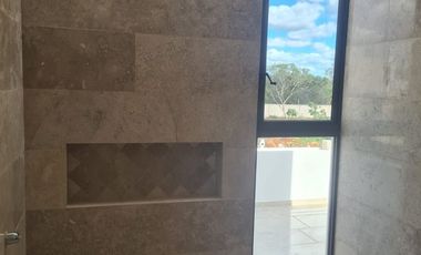 CASA RESIDENCIAL EN PRIVADA ZENDERA CONKAL