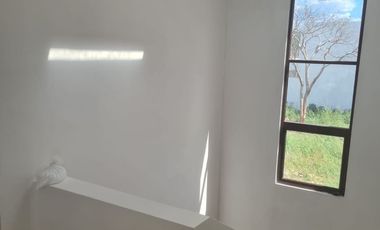 CASA RESIDENCIAL EN PRIVADA ZENDERA CONKAL