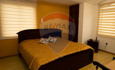 DE VENTA CASA CON TERRENO