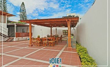 Casa de 4 dormitorios + suite privada en Urbanización Pedro Balda