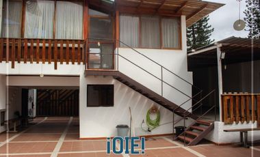 Casa de 4 dormitorios + suite privada en Urbanización Pedro Balda