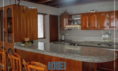 Casa de 4 dormitorios + suite privada en Urbanización Pedro Balda