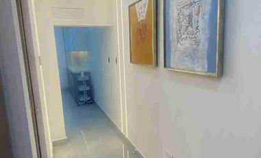 CONSULTORIO EN VENTA – EDIFICIO UMIÑAMED, MANTA, MANABÍ