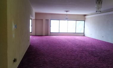 Edificio en venta muy cerca de Av Carranza