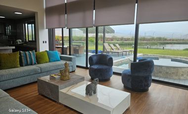 CASA DE PLAYA DE REVISTA EN VENTA