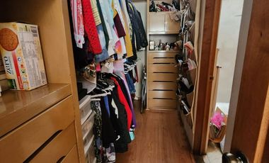 VENTA HERMOSA CASA EN CONDOMINIO FRENTE A GRAND SAN FRANCISCO, ALCANTARILLA