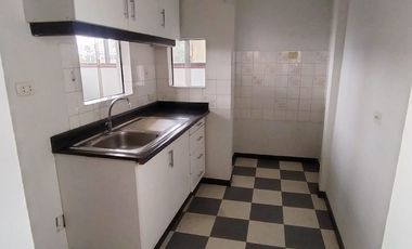 Departamento en alquiler en la Calle Buganvilla, Urbanización Valle Hermoso, Surco.