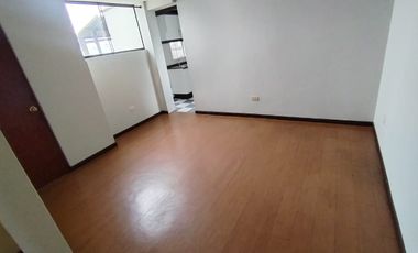 Departamento en alquiler en la Calle Buganvilla, Urbanización Valle Hermoso, Surco.