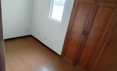 Departamento en alquiler en la Calle Buganvilla, Urbanización Valle Hermoso, Surco.