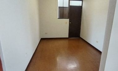 Departamento en alquiler en la Calle Buganvilla, Urbanización Valle Hermoso, Surco.