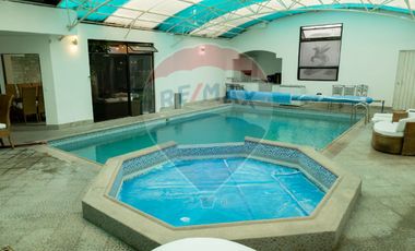 CASA DE LUJO EN VENTA SECTOR CENTRO DE IBARRA