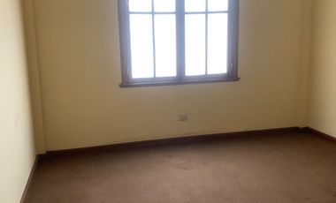 Vendo edificio de oficinas de 5 pisos