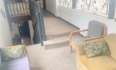 Casa en venta en el centro histórico de Cuenca, NO Inventariada, Cuenca - Ec