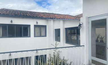 Casa en venta en el centro histórico de Cuenca, NO Inventariada, Cuenca - Ec