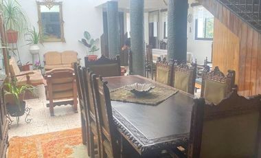 Casa en venta en el centro histórico de Cuenca, NO Inventariada, Cuenca - Ec