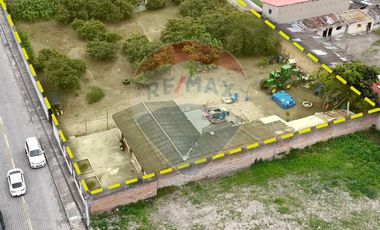 CASA Y TERRENO EN VENTA SECTOR ADUANA-YAHUARCOCHA