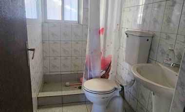 SE VENDE CASA CON GRAN ESPACIO