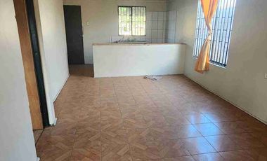 SE VENDE CASA CON GRAN ESPACIO