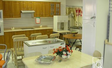 Arriendo edificio comercial de 4 pisos en la mejor ubicación de Los Andes