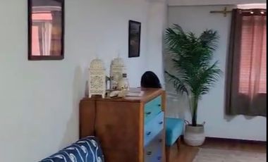 Edificio en venta con playa de estacionamiento, ubicado en Cercado de Lima