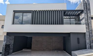 Casa en Venta Castaños del Vergel con Alberca, Monterrey