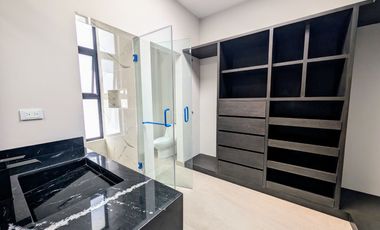 Casa en Venta Castaños del Vergel con Alberca, Monterrey