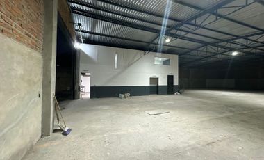Bodega a Espaldas del Aeropuerto