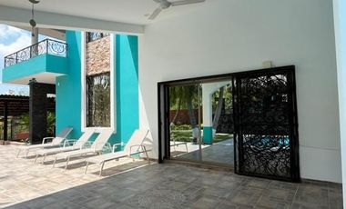 HERMOSA VILLA CON ALBERCA Y PALAPA EN SANTA MARIA HUATULCO