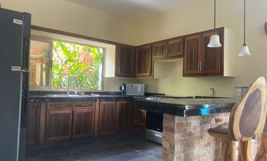 HERMOSA VILLA CON ALBERCA Y PALAPA EN SANTA MARIA HUATULCO