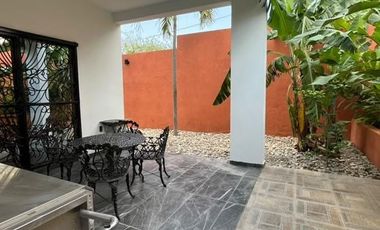 HERMOSA VILLA CON ALBERCA Y PALAPA EN SANTA MARIA HUATULCO