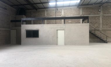 Bodega a un Costado del Macrolibramiento