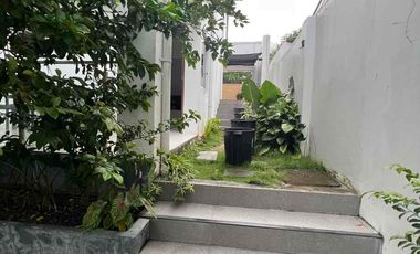 7BR Semi-Furnished House & Lot for Sale inside Fairview Village, Lawaan Talisay near SRP