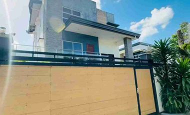 7BR Semi-Furnished House & Lot for Sale inside Fairview Village, Lawaan Talisay near SRP