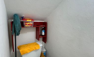 📢 ¡LOCAL EN RENTA! Excelente opción comercial frente al Parque 150 🏞️ 🔹 Superficie: 10 m² 🔹 Ubicación: Sobre avenida comercial de alto flujo 🔹