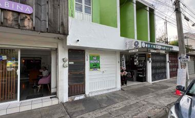 📢 ¡LOCAL EN RENTA! Excelente opción comercial frente al Parque 150 🏞️ 🔹 Superficie: 10 m² 🔹 Ubicación: Sobre avenida comercial de alto flujo 🔹