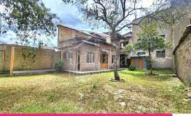 Vendo Casa Patrimonial en el Centro histórico de Cuenca