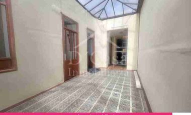 Vendo Casa Patrimonial en el Centro histórico de Cuenca