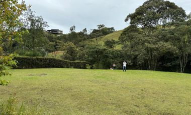 Vendo Lote en parcelación