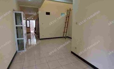 Rumah 2 Lantai Siap Huni Di Turangga Buah Batu Kota Bandung