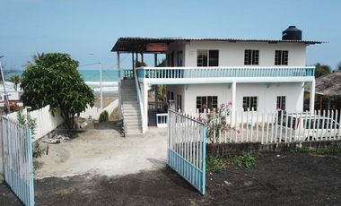 VENDO CASA CON TERRENO- PEDERNALES- ESMERALDAS