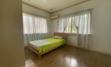 Hot Sale: 4-Bedroom Home in Tahanan Village, Paranaque City – Move-In Ready