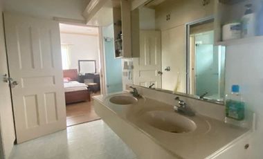 Hot Sale: 4-Bedroom Home in Tahanan Village, Paranaque City – Move-In Ready