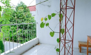 RUMAH MEWAH DI LOKASI STRATEGIS DEKAT ALUN ALUN KIDUL