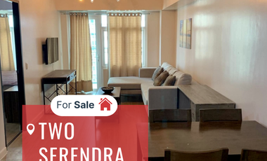 1 Bedroom Unit with Balcony for SALE in 📍  Two Serendra, Taguig City
