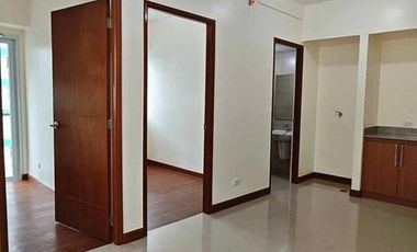 2bedroom Condo in Pasay Palm Beach West near Macapagal Roxas Blvd Mall of asia pasay