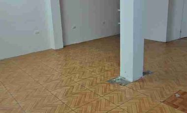 Sauces 8, alquilo local comercial en zona comercial