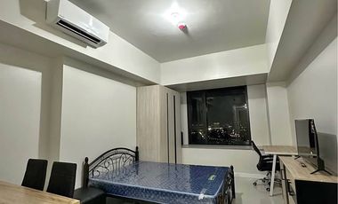 Mandani Bay Studio Fully furnished for RENT in Mandaue City