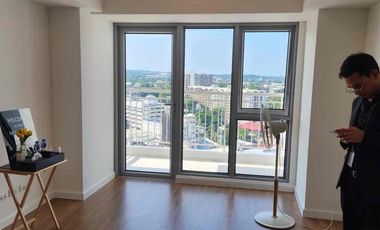 Unfurnished 1BR Patio Suites Condo for Rent