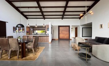 Casa AMOBLADA en Arriendo Envigado Alto De Las Palmas , Antioquia